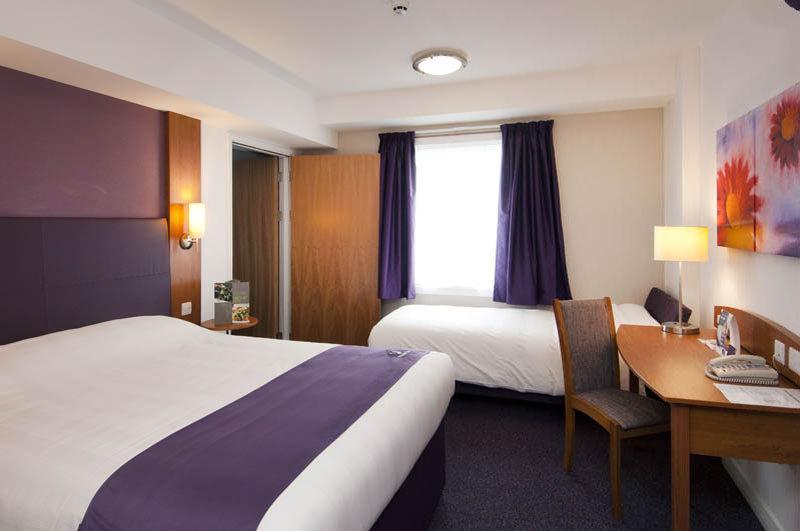 Premier Inn Edinburgh A1 - Newcraighall Eksteriør bilde